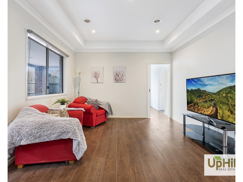 Clyde North VIC 3978