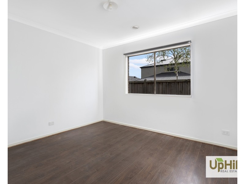 Clyde North VIC 3978