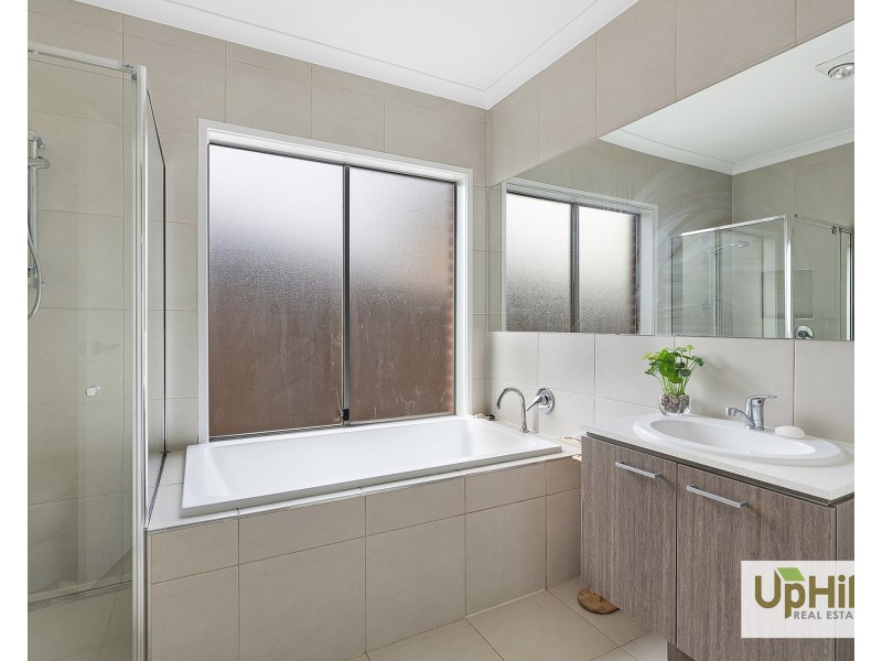 Clyde North VIC 3978