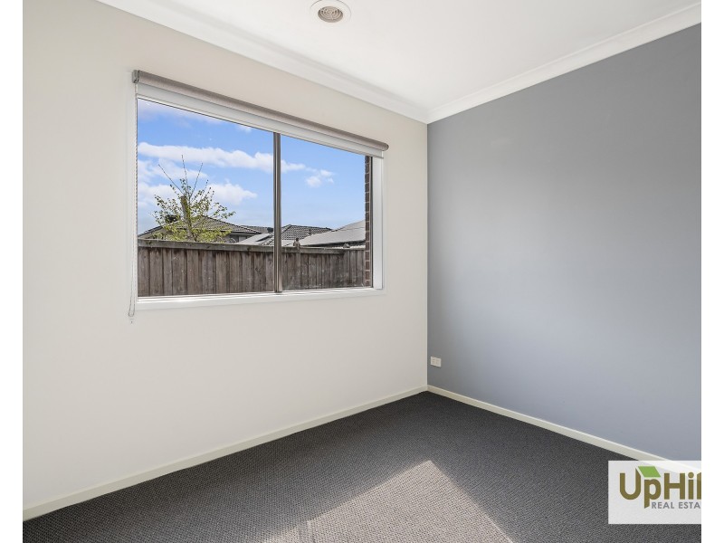 Clyde North VIC 3978