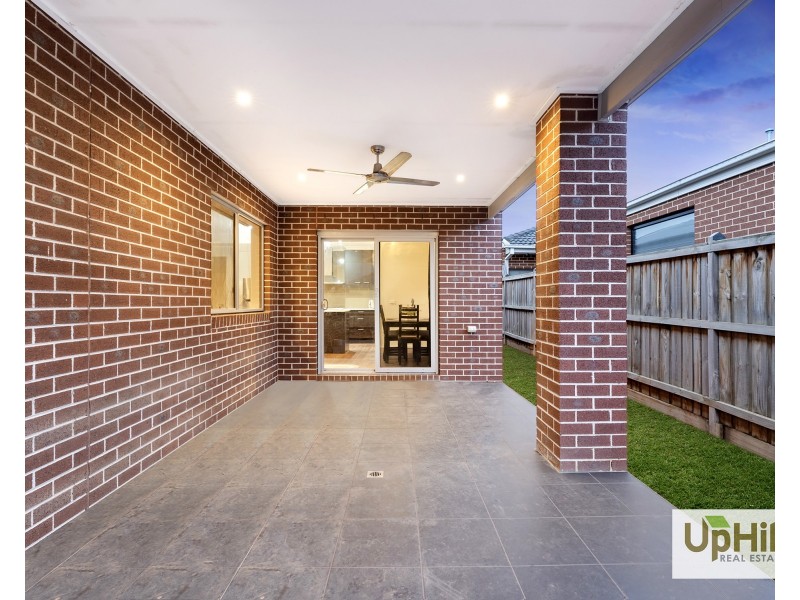 Clyde North VIC 3978