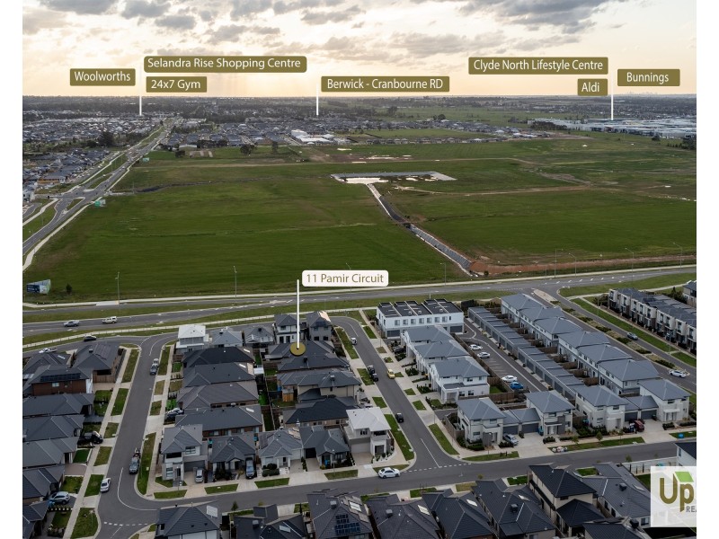 11 Pamir Circuit, Clyde North VIC 3978