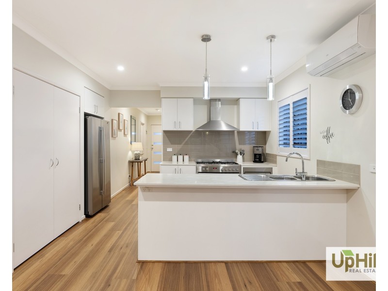 25 Serene Way, Clyde North VIC 3978