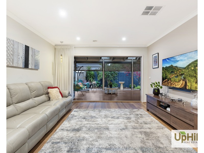 25 Serene Way, Clyde North VIC 3978