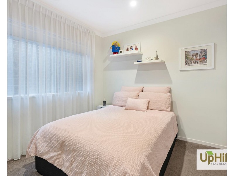 25 Serene Way, Clyde North VIC 3978