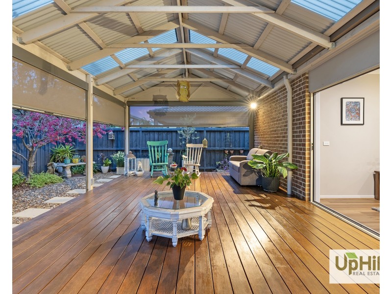 25 Serene Way, Clyde North VIC 3978