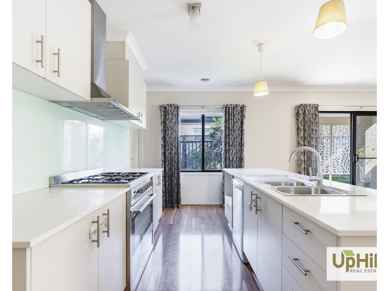 4 Salerno Way, Clyde North VIC 3978