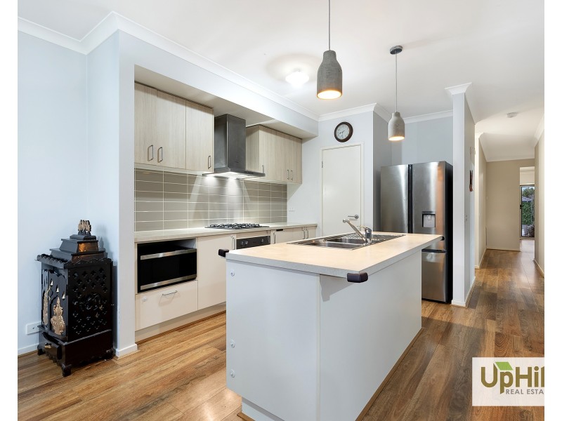 11 Timble Way, Clyde North VIC 3978