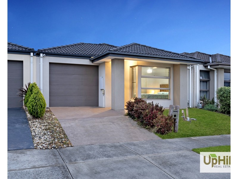 11 Timble Way, Clyde North VIC 3978