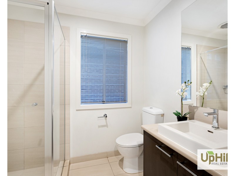 42 Merrin Circuit, Clyde North VIC 3978