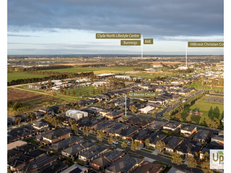 42 Merrin Circuit, Clyde North VIC 3978
