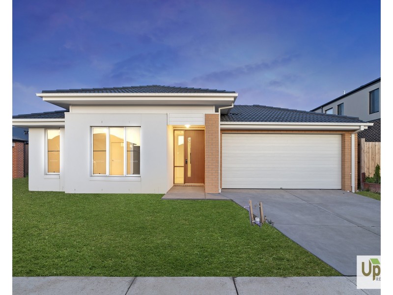 8 Trapani Street, Clyde VIC 3978