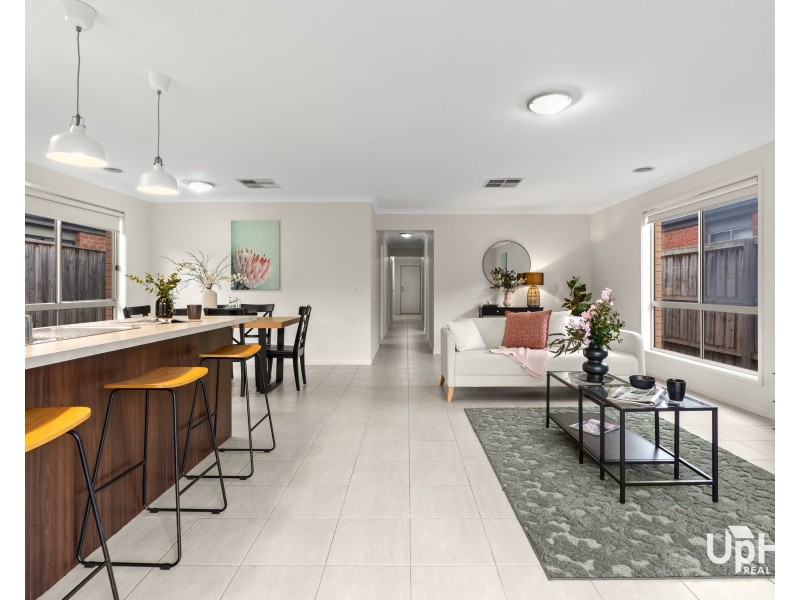 37 Rankin Close, Lynbrook VIC 3975