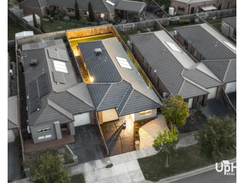 37 Rankin Close, Lynbrook VIC 3975