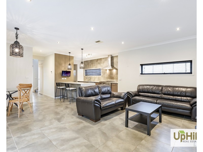 37 Kosciuszko Circuit, Clyde VIC 3978