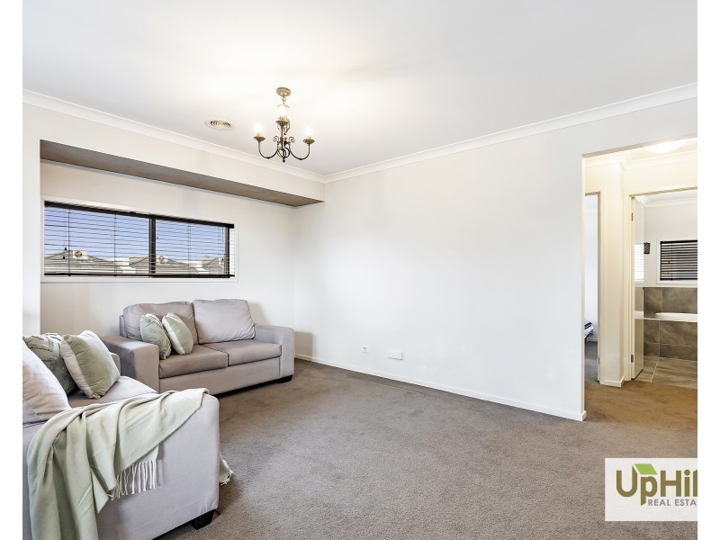 37 Kosciuszko Circuit, Clyde VIC 3978