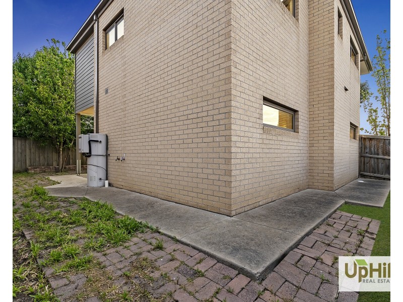 37 Kosciuszko Circuit, Clyde VIC 3978