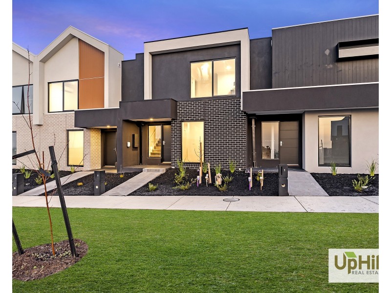 5  Seve Walk, Clyde North VIC 3978