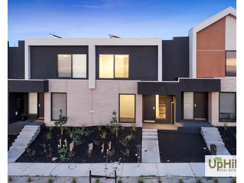 5  Seve Walk, Clyde North VIC 3978