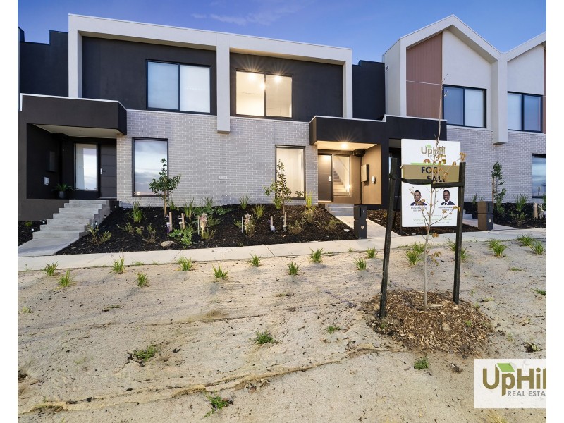 5  Seve Walk, Clyde North VIC 3978