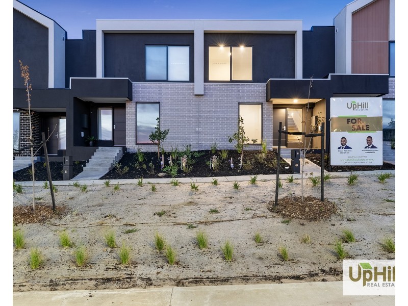 5  Seve Walk, Clyde North VIC 3978