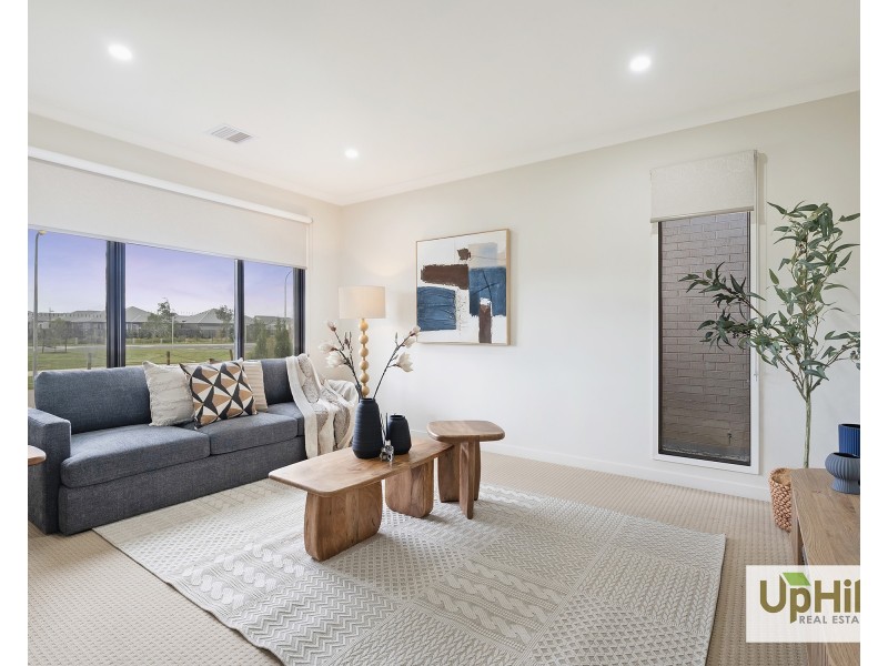 3 Cheval Place, Clyde North VIC 3978