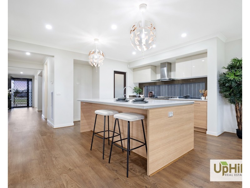 3 Cheval Place, Clyde North VIC 3978