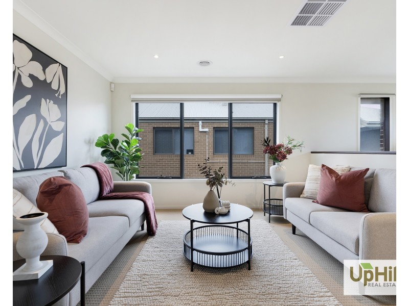 3 Cheval Place, Clyde North VIC 3978