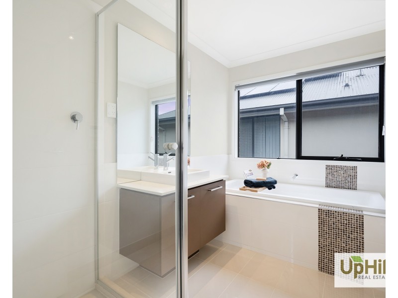 3 Cheval Place, Clyde North VIC 3978