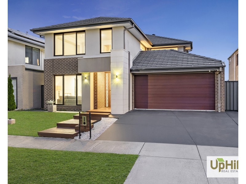 3 Cheval Place, Clyde North VIC 3978