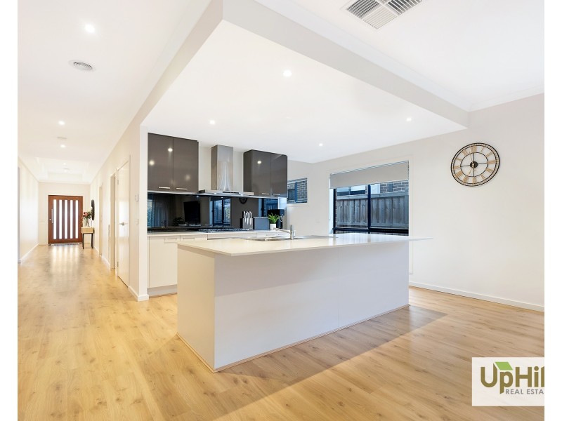 26 Blackhazel Crescent, Clyde North VIC 3978