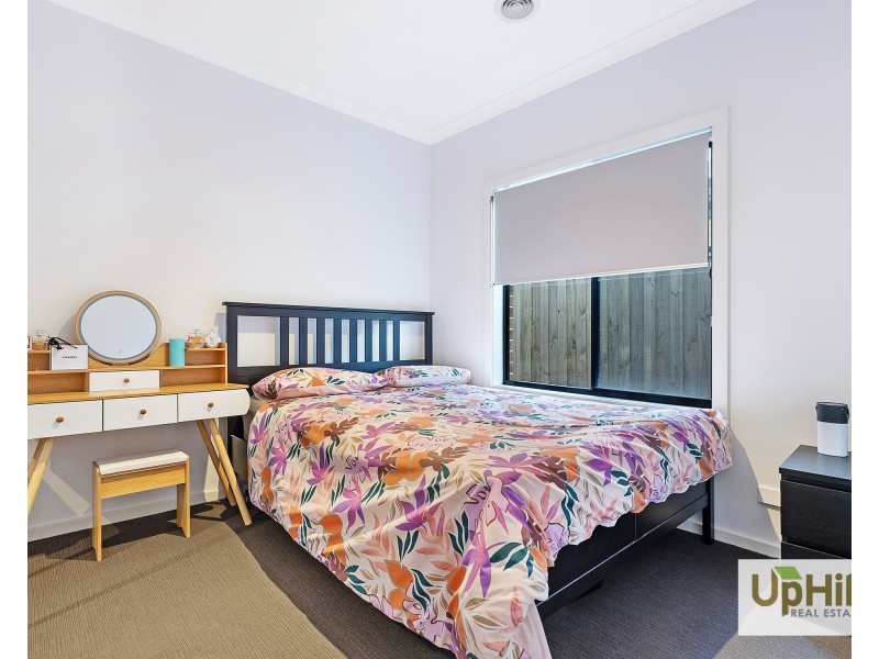 26 Blackhazel Crescent, Clyde North VIC 3978