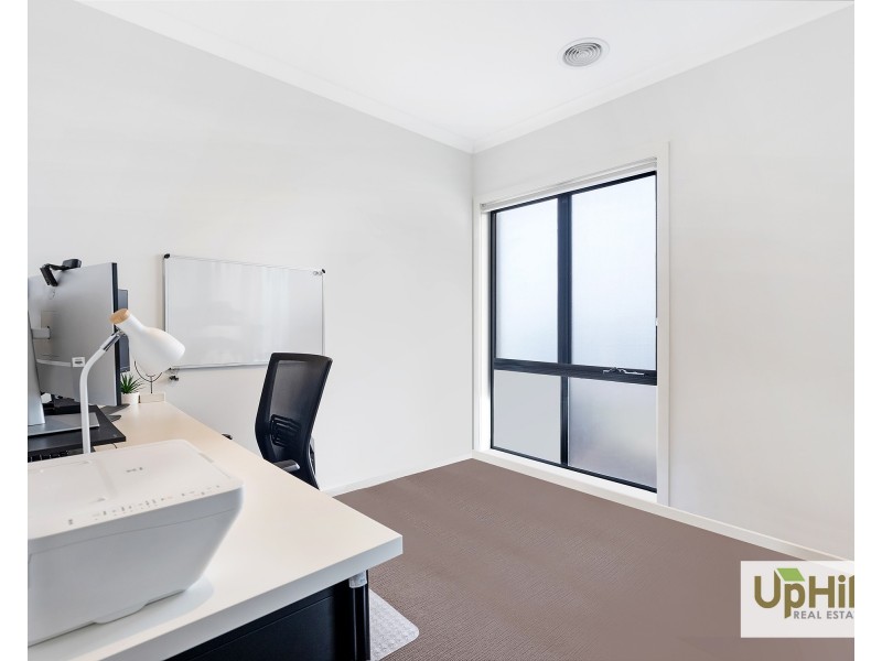 26 Blackhazel Crescent, Clyde North VIC 3978