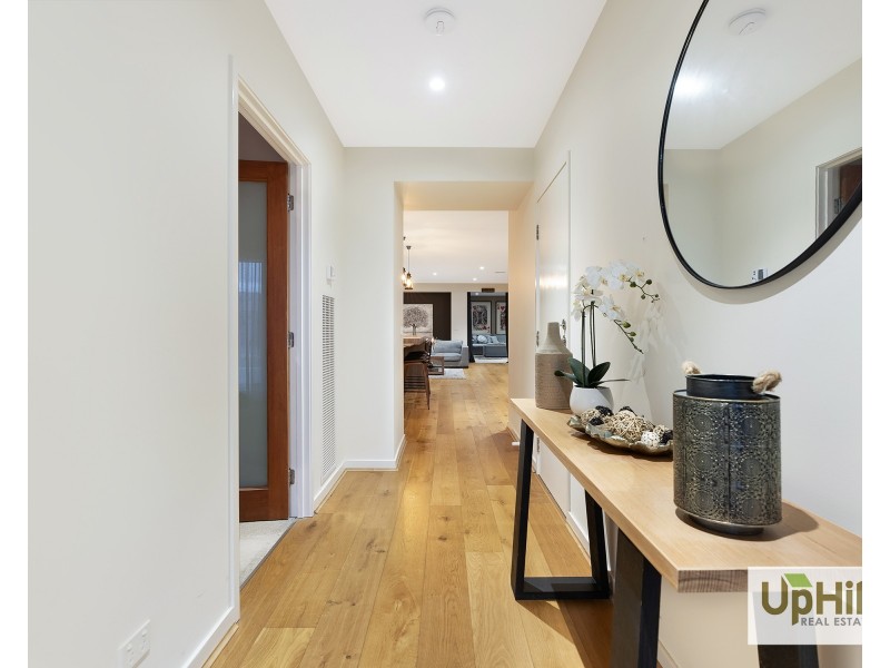 43 Bernardins Street, Clyde North VIC 3978