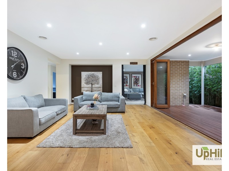 43 Bernardins Street, Clyde North VIC 3978