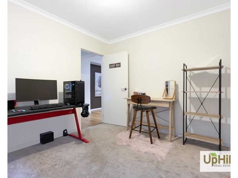 43 Bernardins Street, Clyde North VIC 3978