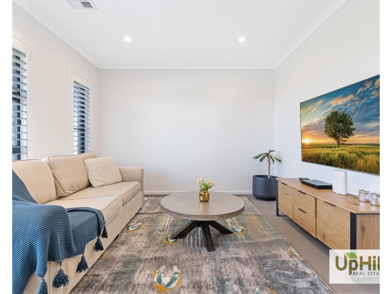 62 Ceduna Road, Clyde North VIC 3978