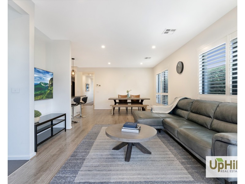 62 Ceduna Road, Clyde North VIC 3978