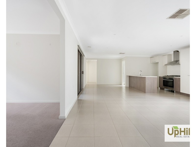 48 Adrian Street, Cranbourne East VIC 3977