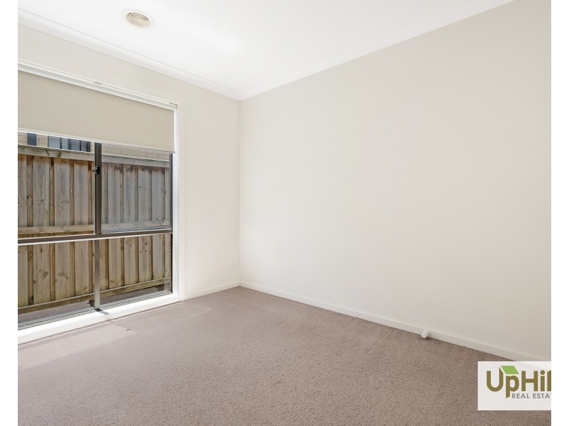 48 Adrian Street, Cranbourne East VIC 3977