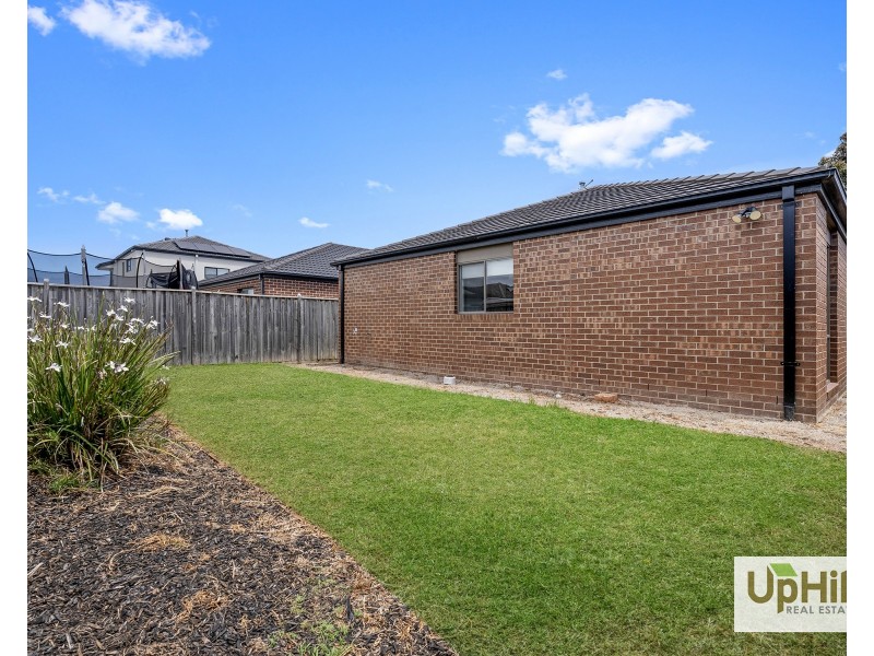 48 Adrian Street, Cranbourne East VIC 3977
