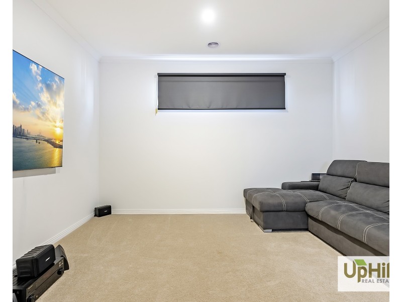 6 Lensing Street, Clyde North VIC 3978