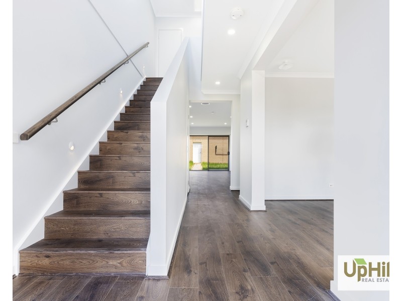 22 Bronze Leaf Walk, Narre Warren South VIC 3805