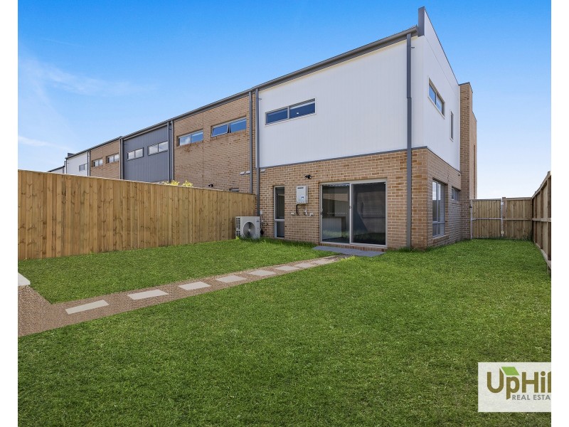 22 Bronze Leaf Walk, Narre Warren South VIC 3805