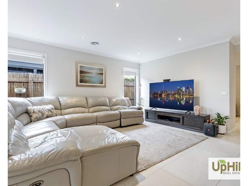 31 Goldsborough Drive, Officer VIC 3809