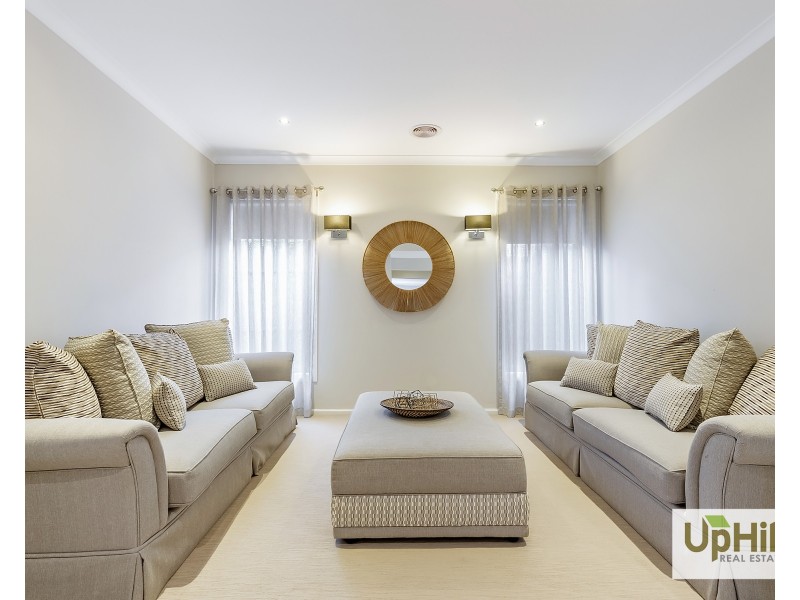 31 Goldsborough Drive, Officer VIC 3809