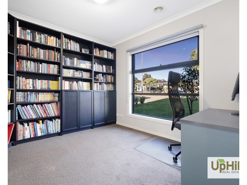 42 Macumba Drive, Clyde North VIC 3978