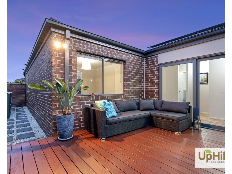 42 Macumba Drive, Clyde North VIC 3978