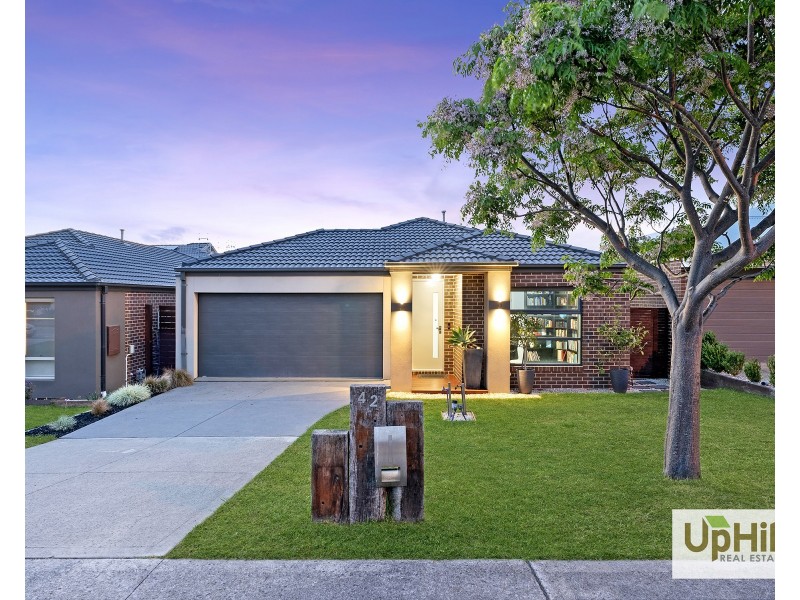 42 Macumba Drive, Clyde North VIC 3978