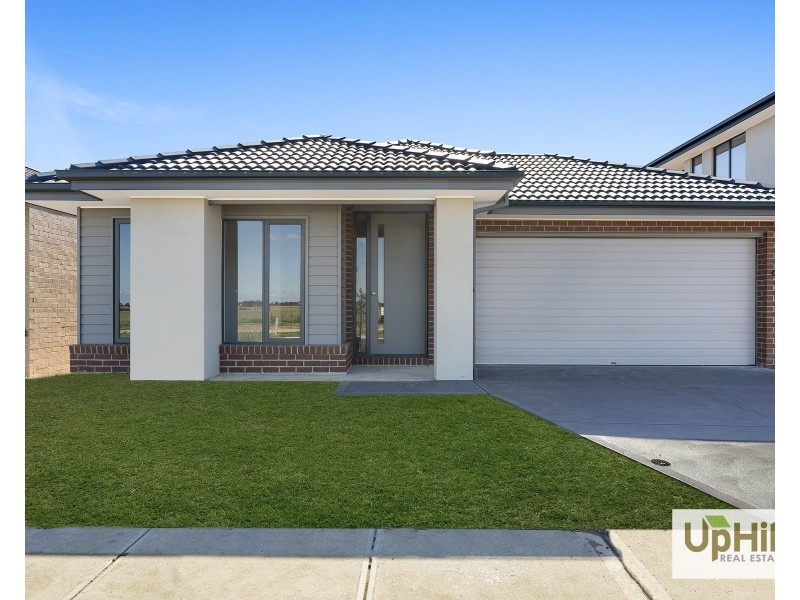 141 Riverland Road, Clyde VIC 3978